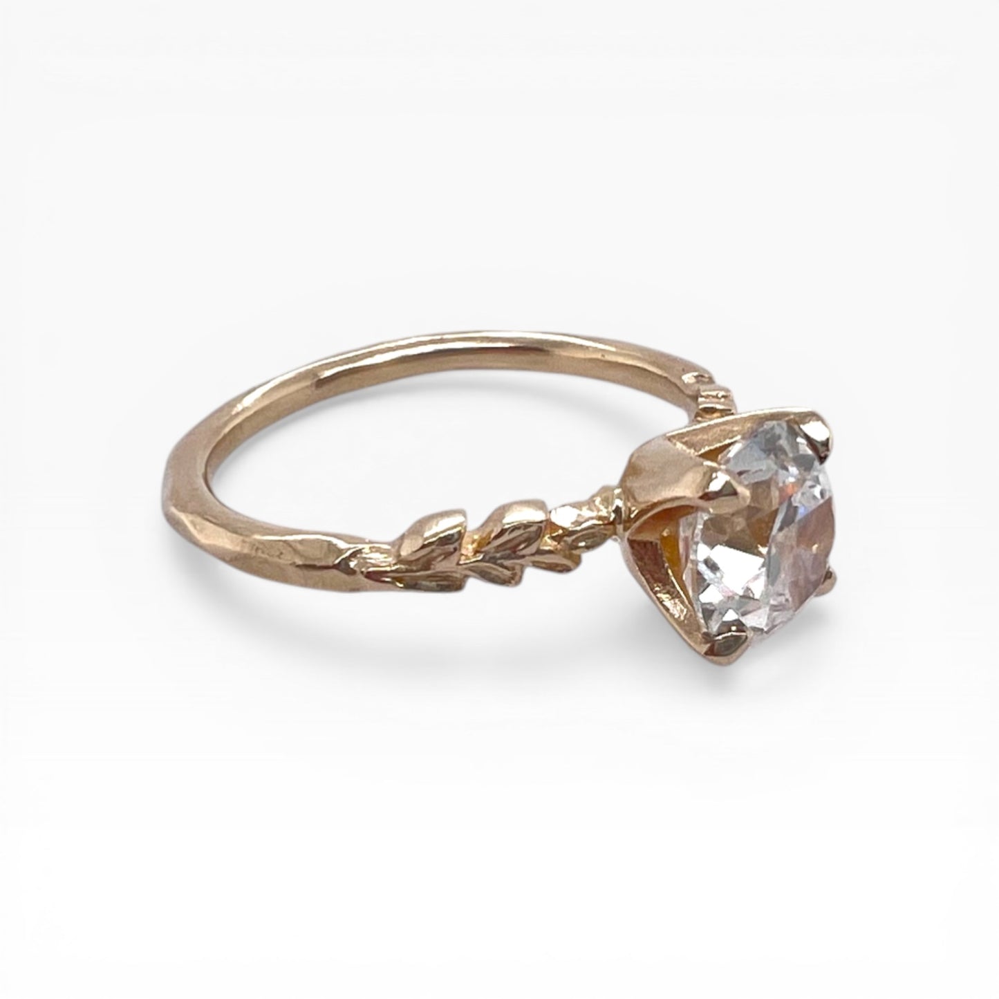 The Garden-Round 1.87ct LAB diamond & 14k yellow gold