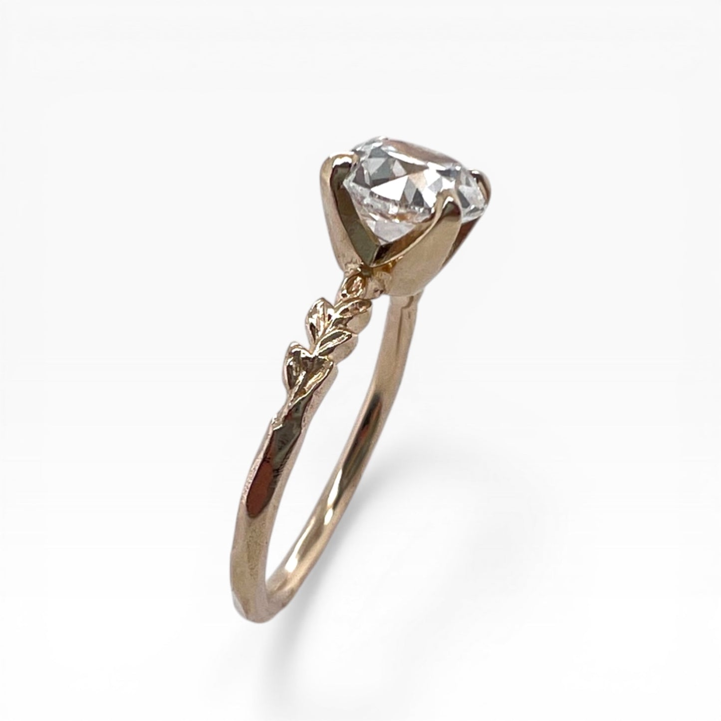 The Garden-Round 1.87ct LAB diamond & 14k yellow gold
