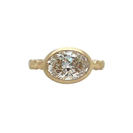 The Fancy-2.01ct Oval LAB diamond & 14k yellow gold