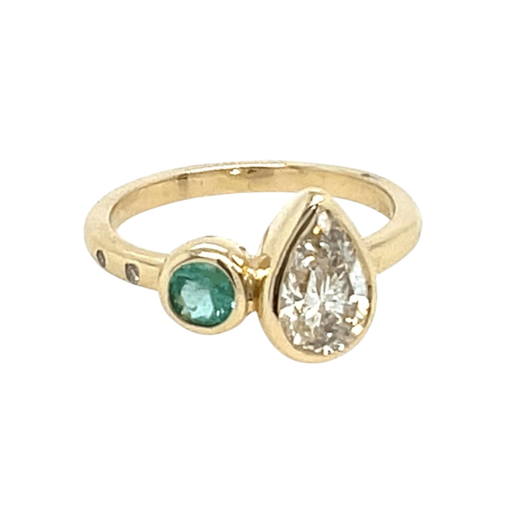 The Bezel Toi et Moi- LAB 1.08ct Pear diamond, Natural Emerald & 14k yellow gold