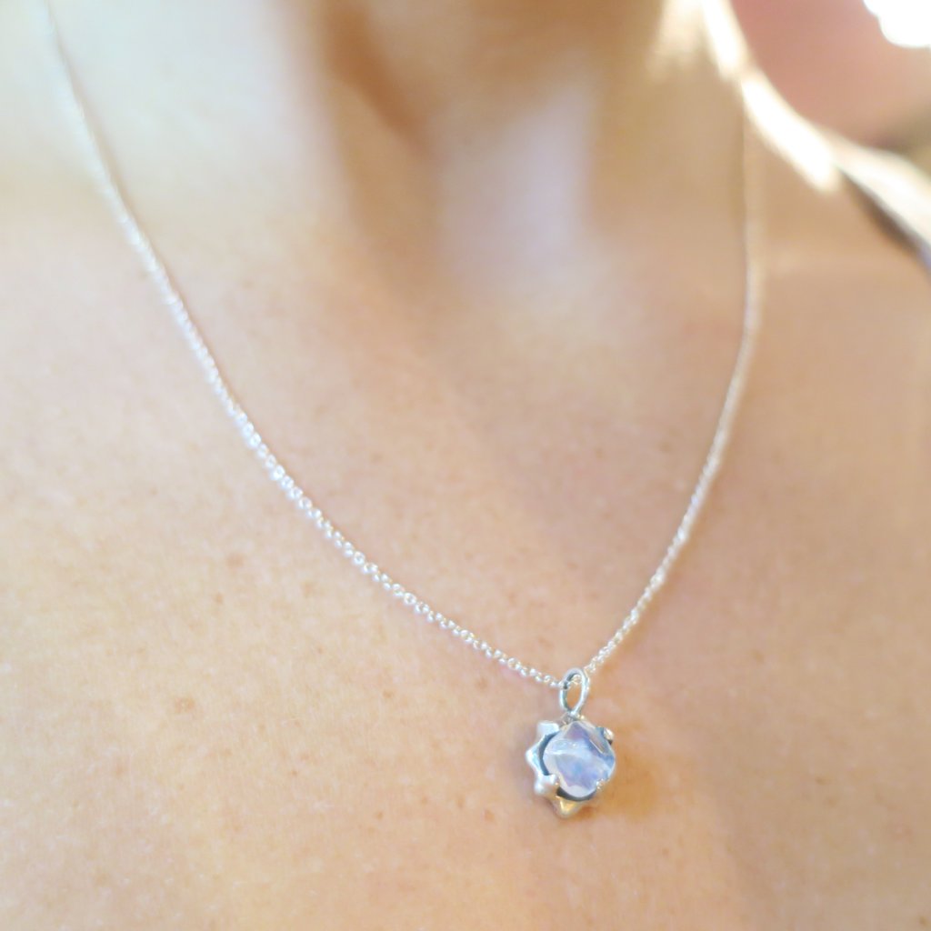 The Aura necklace